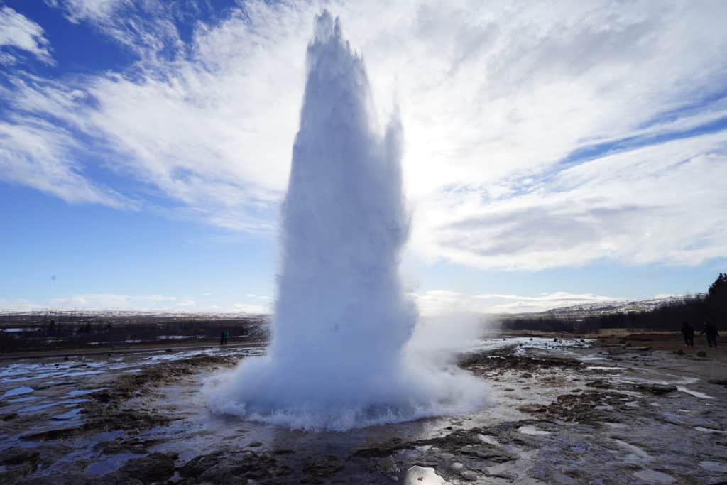 Geothermal guyser